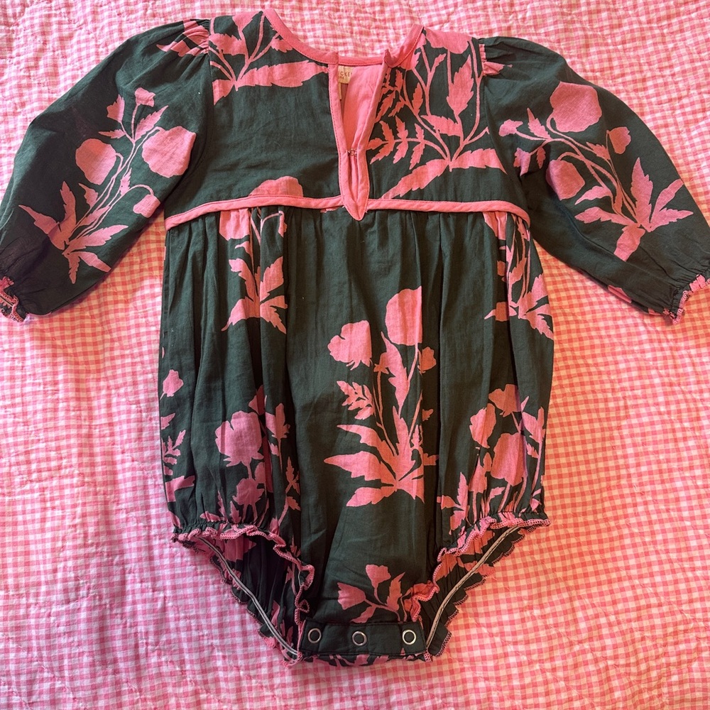 Pink Chicken bubble size 12-18 months